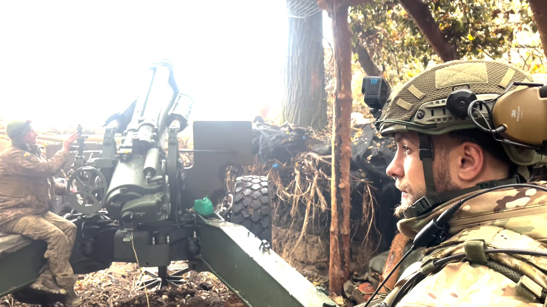 Богдан Шевчук під час роботи на позиціях