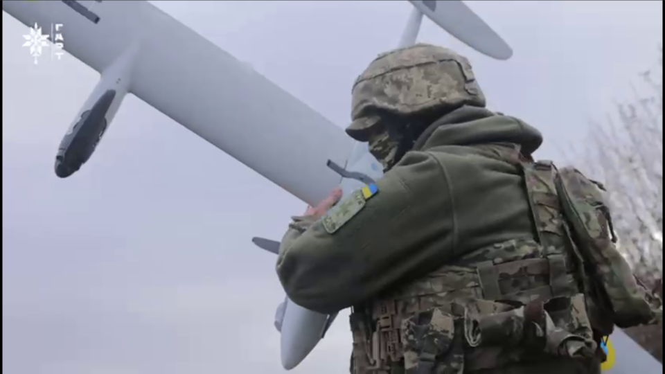 Вбиває поглядом — як працює німецький розвідувальний БПЛА Vector  