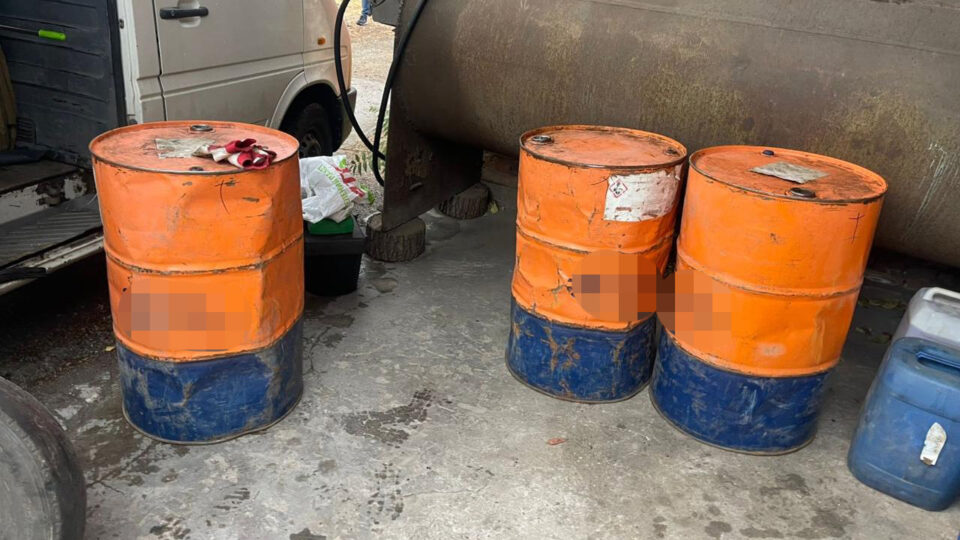 Привласнили 17 тонн пального: повідомлено про підозру командиру військової частини  