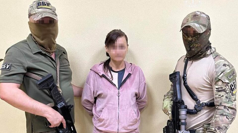 Жінка, яка шпигувала за ЗСУ на Покровському напрямку, отримала 15 років позбавлення волі  