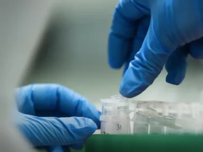 Понад третина військовослужбовців ЗСУ вже пройшли відбір біологічного матеріалу  