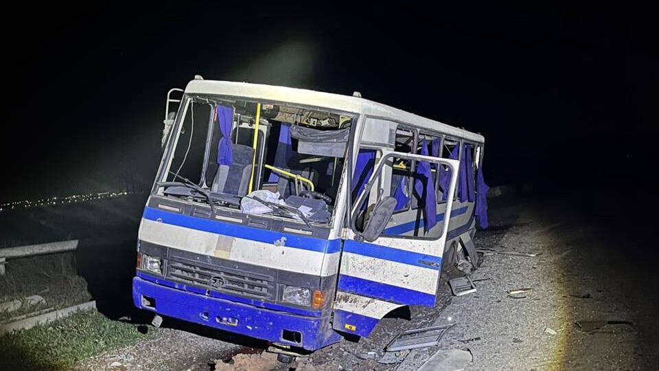 За тиждень ворог випустив по Україні 1300 ударних дронів, 1200 КАБів та 9 ракет — Президент  