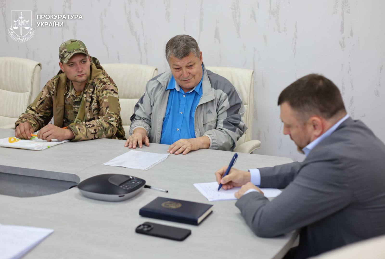 Прокуратура допомагає військовому, у якого незаконно забрали земельну ділянку і знесли будинок матері