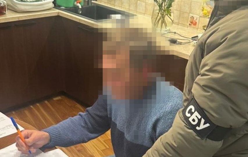 Правоохоронці заблокували канали ухилення в трьох регіонах: затримано сімох ділків  