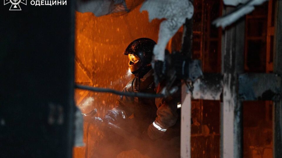 Ворог вдарив по Одеcі: постраждало п’ятеро людей, енергетична інфраструктура  