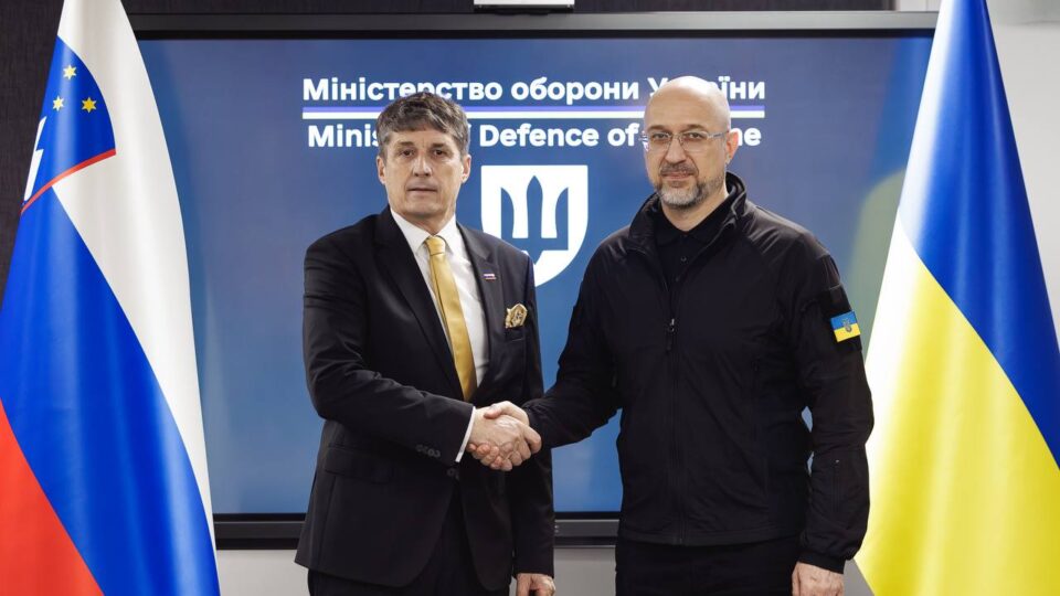 Міністри оборони України та Словенії обговорили розвиток співпраці та посилення українського ППО  