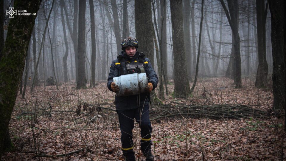 На Київщині сапери вилучили та знешкодили бойову частину БПЛА «Герань-2»  