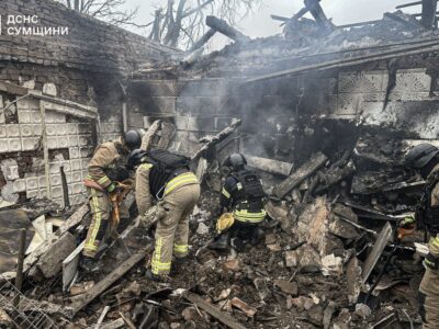 Окупанти вдарили КАБом по магазину на Сумщині: є загиблі  