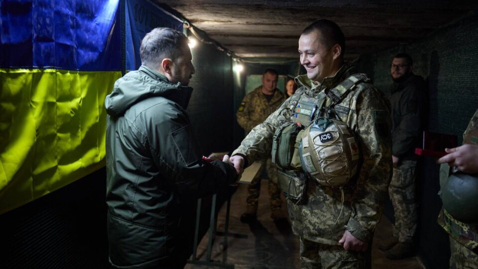 Володимир Зеленський відзначив воїнів 101-ї бригади та заслухав доповідь із фронту  