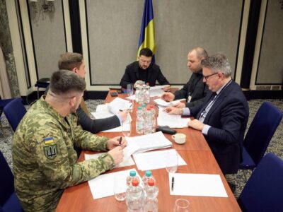 Українська делегація готується до зустрічі з американською стороною в Берліні  