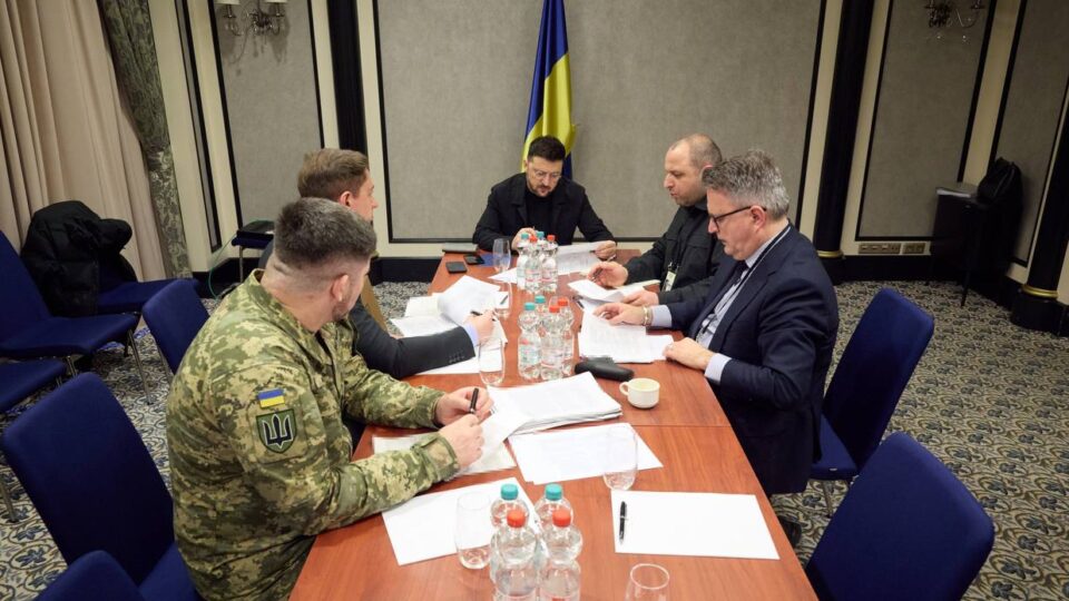 Українська делегація готується до зустрічі з американською стороною в Берліні  