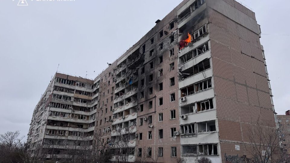 Ворог завдав серії авіаударів по Запоріжжю: 19 постраждалих, тривають рятувальні роботи  