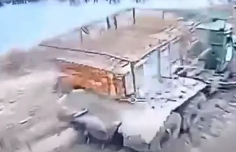 «Град» із повним пакетом: десантники знищили РСЗВ окупантів під Мирноградом  