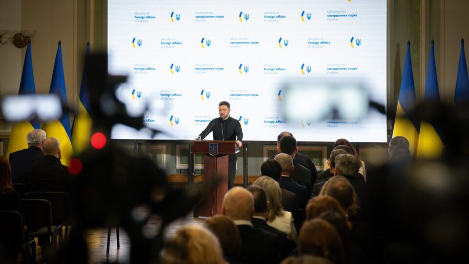 Володимир Зеленський: базовий блок документів щодо безпеки та відновлення України готовий  