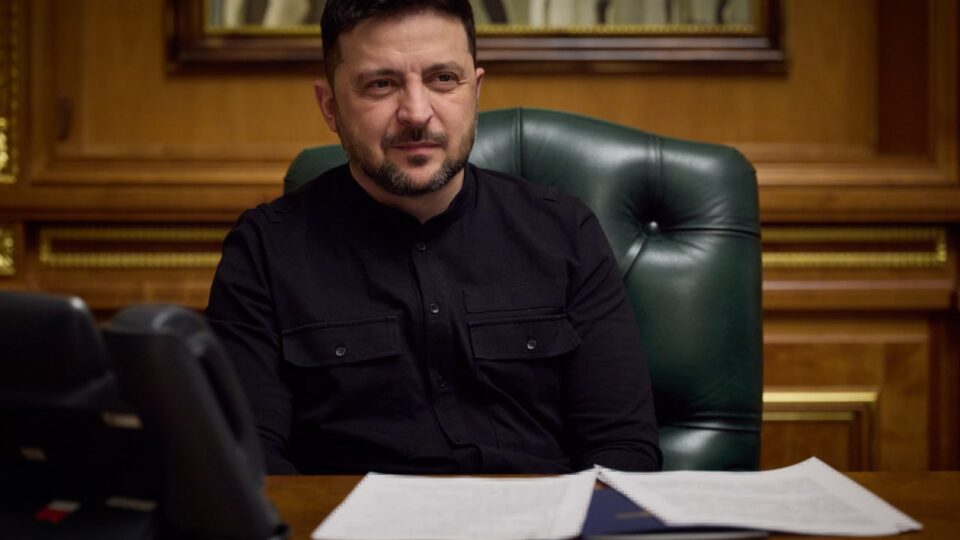 «Обговорили деякі суттєві деталі роботи»: Президент провів розмову із представниками США  