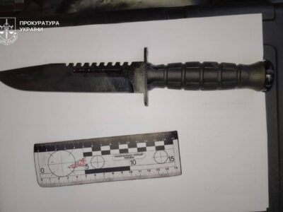 Напав на військовослужбовців з ножем: у Дніпрі розпочато кримінальне провадження  