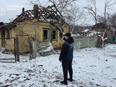 Ворог завдав удару ФАБом по Словʼянську: загинула людина  