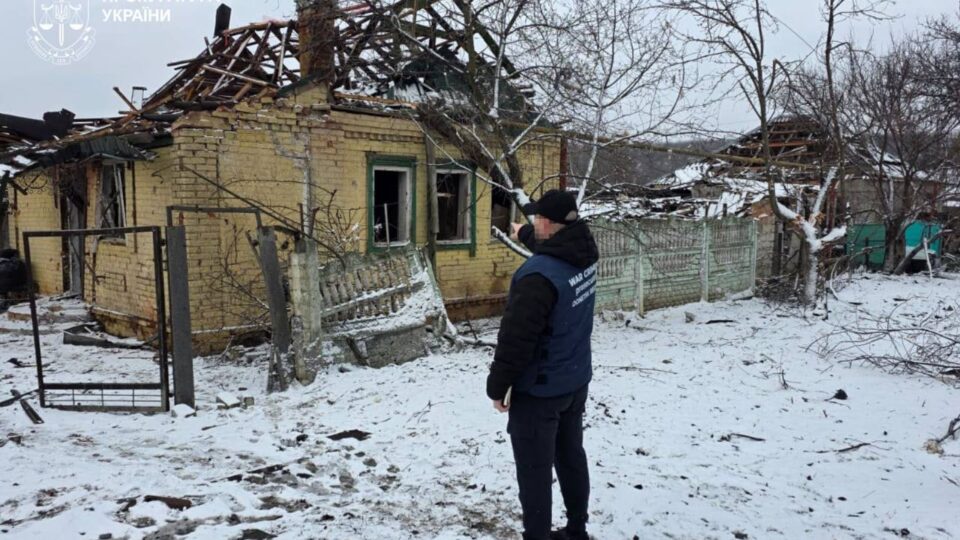 Ворог завдав удару ФАБом по Словʼянську: загинула людина  