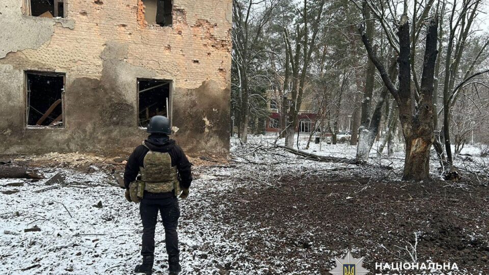 Ворог обстріляв 9 населених пунктів Донеччини: одна людина загинула, четверо зазнали поранень  