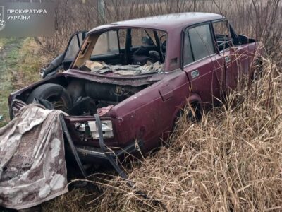Окупанти поцілили в автівку жителів Сумщини, є загиблий та поранений  
