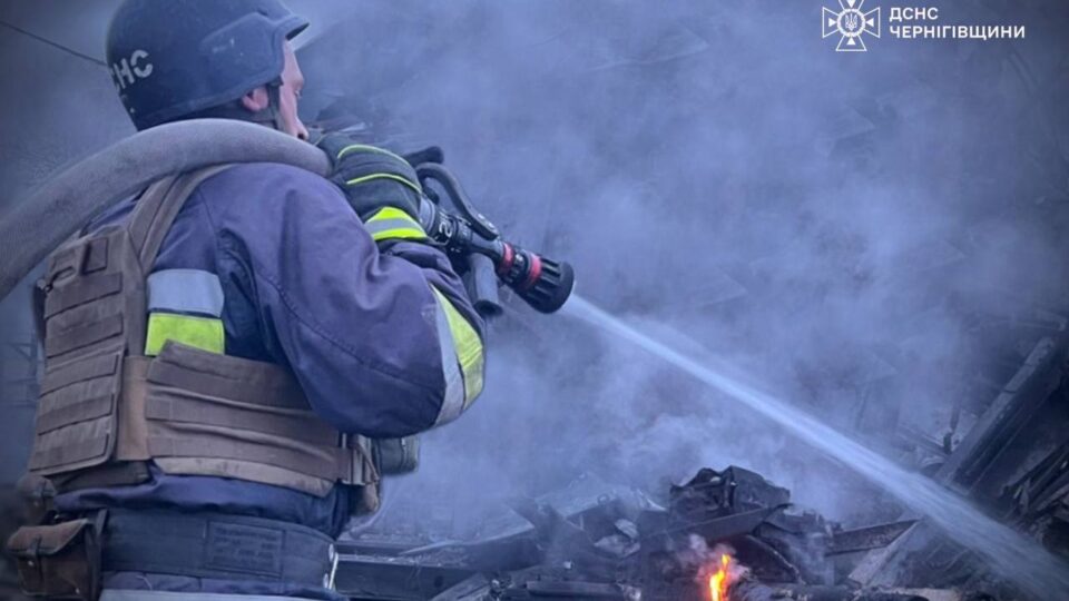 На Чернігівщині двоє людей постраждали внаслідок атаки БПЛА  