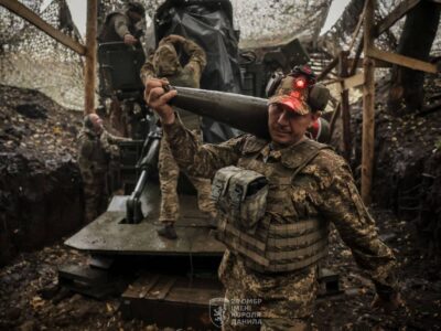 Президент відзначив бойову роботу воїнів ракетних військ і артилерії  