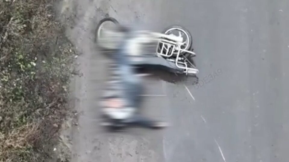 На Харківщині росіяни вбили цивільного та залишили біля нього «ждуна»  