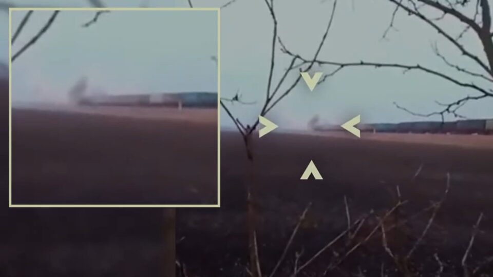 Паралізували залізничну артерію рф: як бійці зі «Свободи Росії» підірвали потяг з вантажем для росіян  