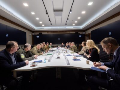 Україна, Франція і Велика Британія обговорили впровадження гарантій безпеки  