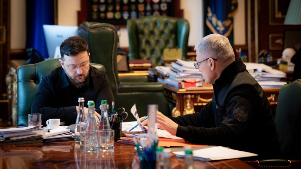 У Службі зовнішньої розвідки доповіли про стан воєнного виробництва рф і розміщення «Орєшніка» у Білорусі  