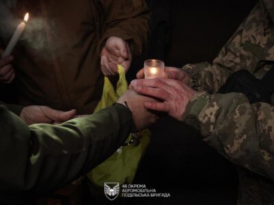 Різдво на фронті: десантники отримали тепло Вифлеємського вогню  