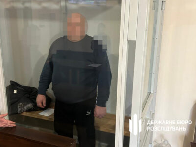 Побори та тиск на підлеглих — ДБР передало до суду справу посадовців бригади з Хмельниччини  