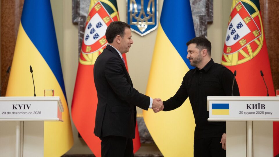 путін почав цю війну не заради тільки нашого Донбасу, а щоб усунути народи від ухвалення рішень — Президент  