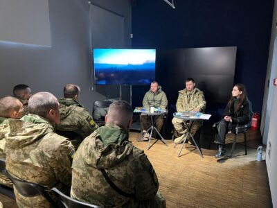 У Національному музеї історії України у Другій світовій війні пройшов захід «Відвага, що надихає: зустріч із Героями України»  