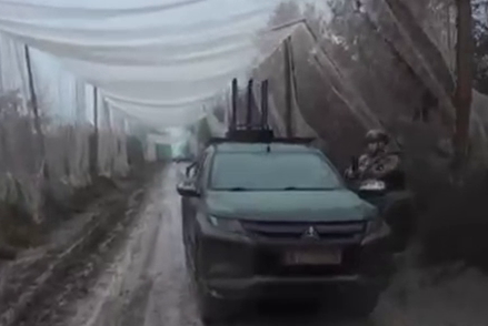 На Сумщині прикордонники збили вогнем з автоматів пару ворожих FPV-дронів  