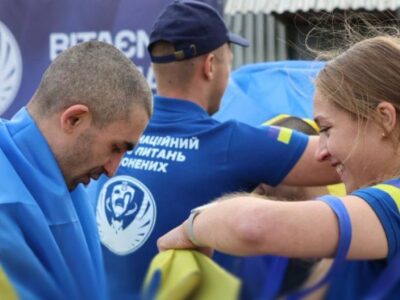 Звільнені з російського полону цивільні українці отримуватимуть разову допомогу у розмірі 50 000 гривень  