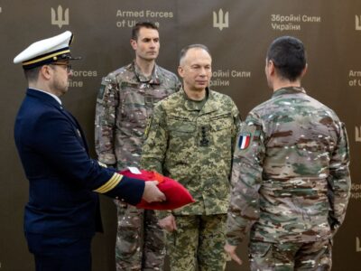 Головнокомандувач ЗСУ отримав Орден Почесного легіону, найвищу нагороду Франції  