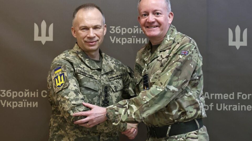 Головнокомандувач ЗСУ провів робочу зустріч з начальником Штабу оборони Великої Британії  