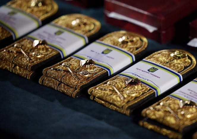 Президент присвоїв військові звання бригадного генерала шістьом офіцерам  