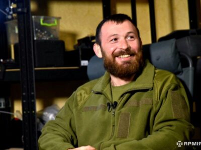 Понад 700 знищень: страх перед пілотом-рекордсменом «Флаєм» змушує росіян вбивати один одного  