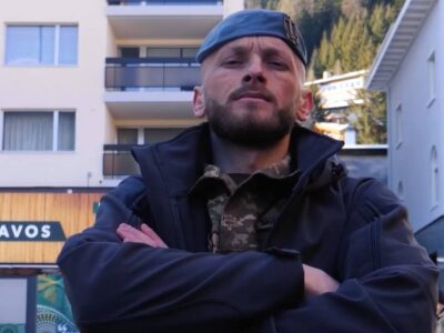 «Нас постійно катували електричним струмом»: історія визволеного з полону морпіха Івана Наконечного  