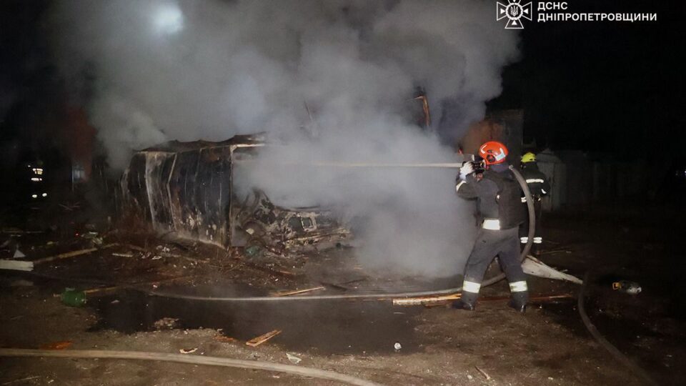 Внаслідок обстрілів постраждали троє людей на Дніпропетровщині  