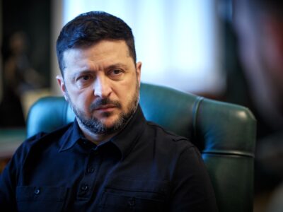 Володимир Зеленський: Продовжуємо готувати документи з США щодо гарантій безпеки та відновлення  