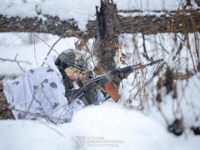 «Гартування снігом та вогнем»: десантники 80-ї бригади проходять зимове злагодження  