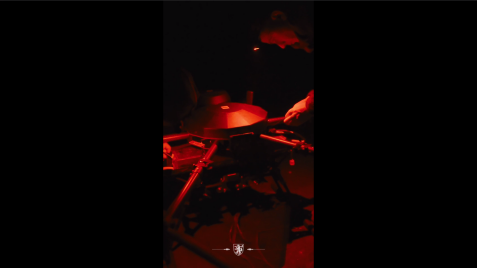 «Тихий» готує, «пташки» доставляють — як годують бійців на передовій  