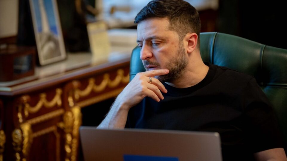 Лідери України та Австралії обговорили російські удари й захист українців  