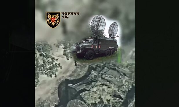 Знищено рідкісну станцію армійської ланки управління Р-412 «Торф»  