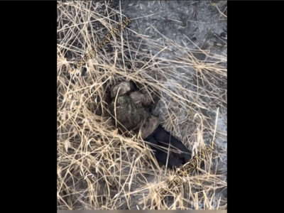 Гумаки, спортивні штани та «вєщьмєшкі» — окупанти ідуть на штурми наче зі смітника  