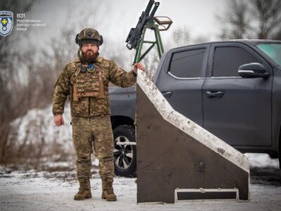 Дев’ять збитих «Шахедів» і один вірний пес: історія командира, який стоїть на захисті неба   