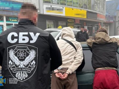 Торгівля довідками, «туризм» і подорож у вантажівці: ліквідовано ще три «схеми для ухилянтів»  